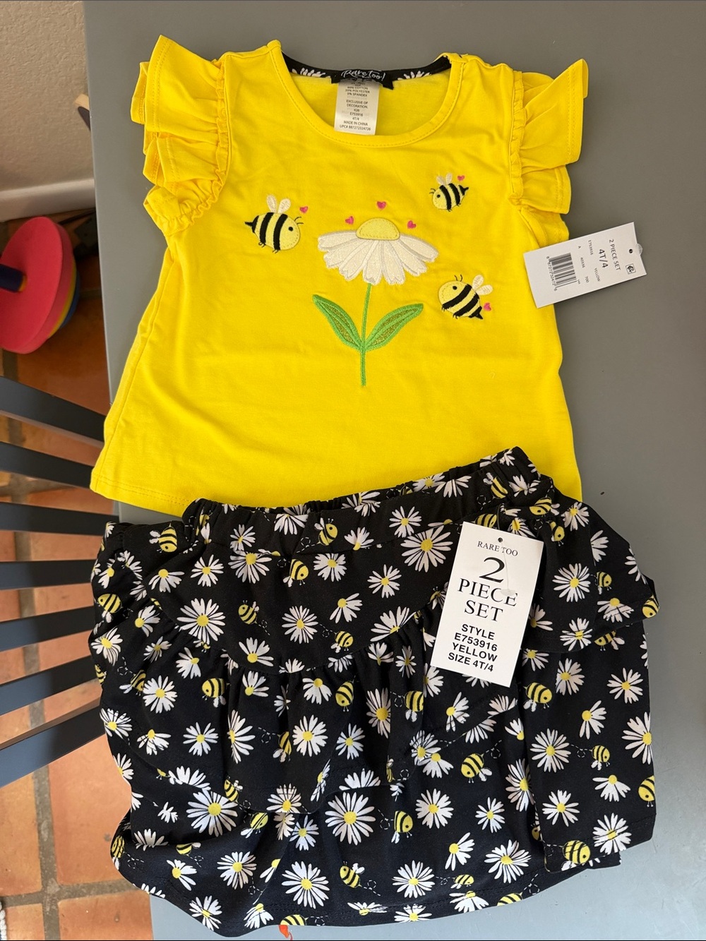 Girls' Yellow Daisy & Bee 2-Piece Pajama Set
